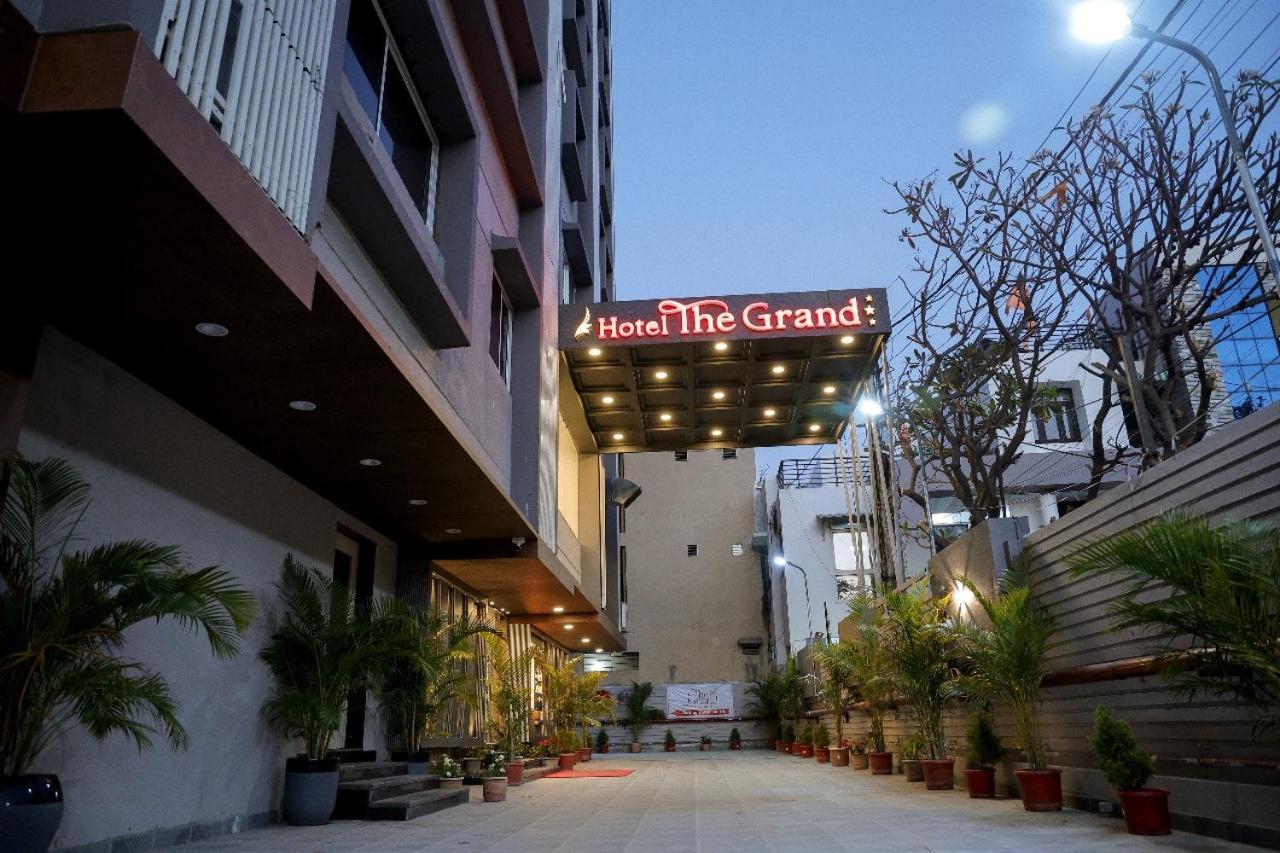Hotel The Grand 인도르 외부 사진